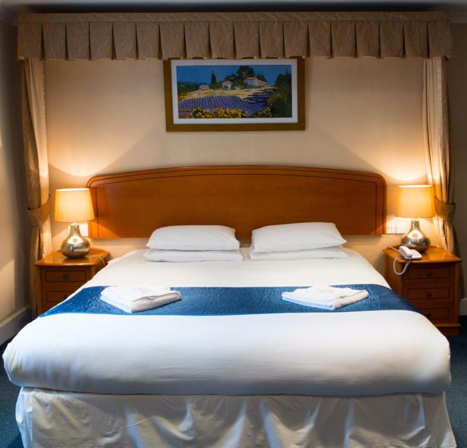 ดีเจ สวีท ดิ เอลเลเมนต์ Hotel ซัลฟอร์ด ภายนอก รูปภาพ