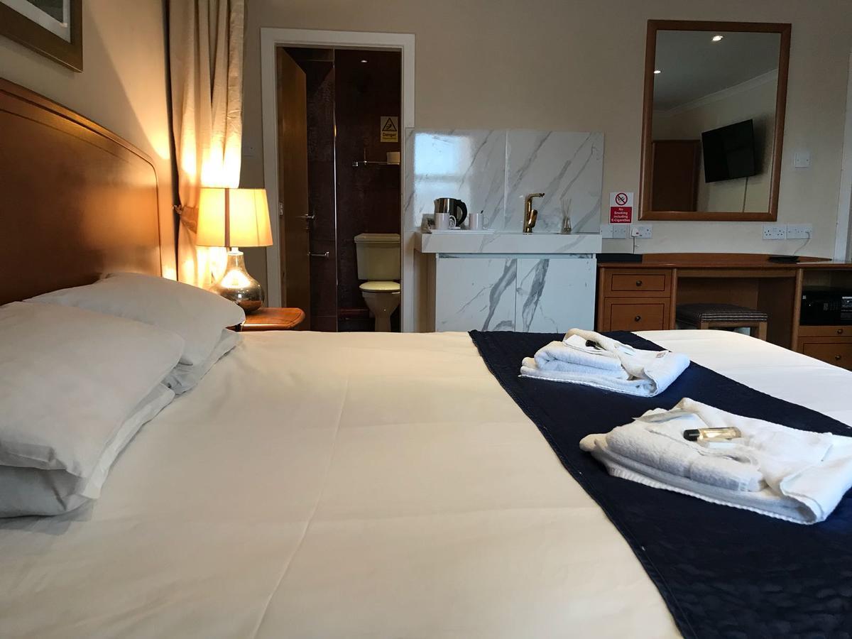 ดีเจ สวีท ดิ เอลเลเมนต์ Hotel ซัลฟอร์ด ภายนอก รูปภาพ